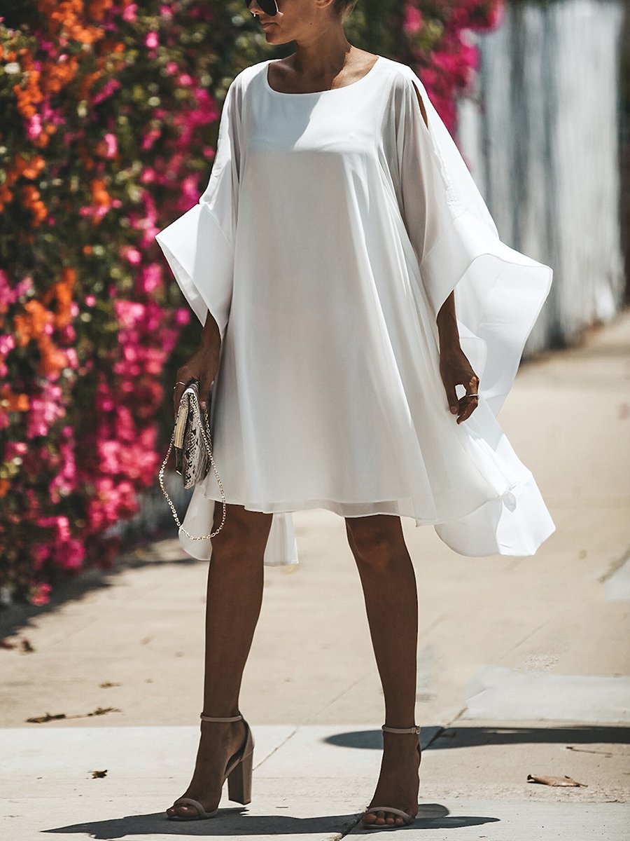 Elegant crew neck flared sleeve dress